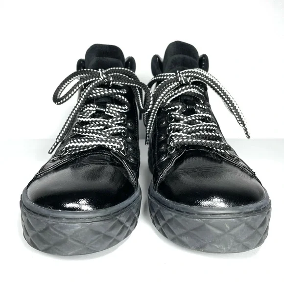 Marc Fisher Dulce Quilted Patent Black Leather High Top Sneaker/Boot- Size 8.5 - Picture 5 of 10